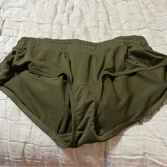 Lululemon Shorts pre-owned size 8 - Picture 5 of 8